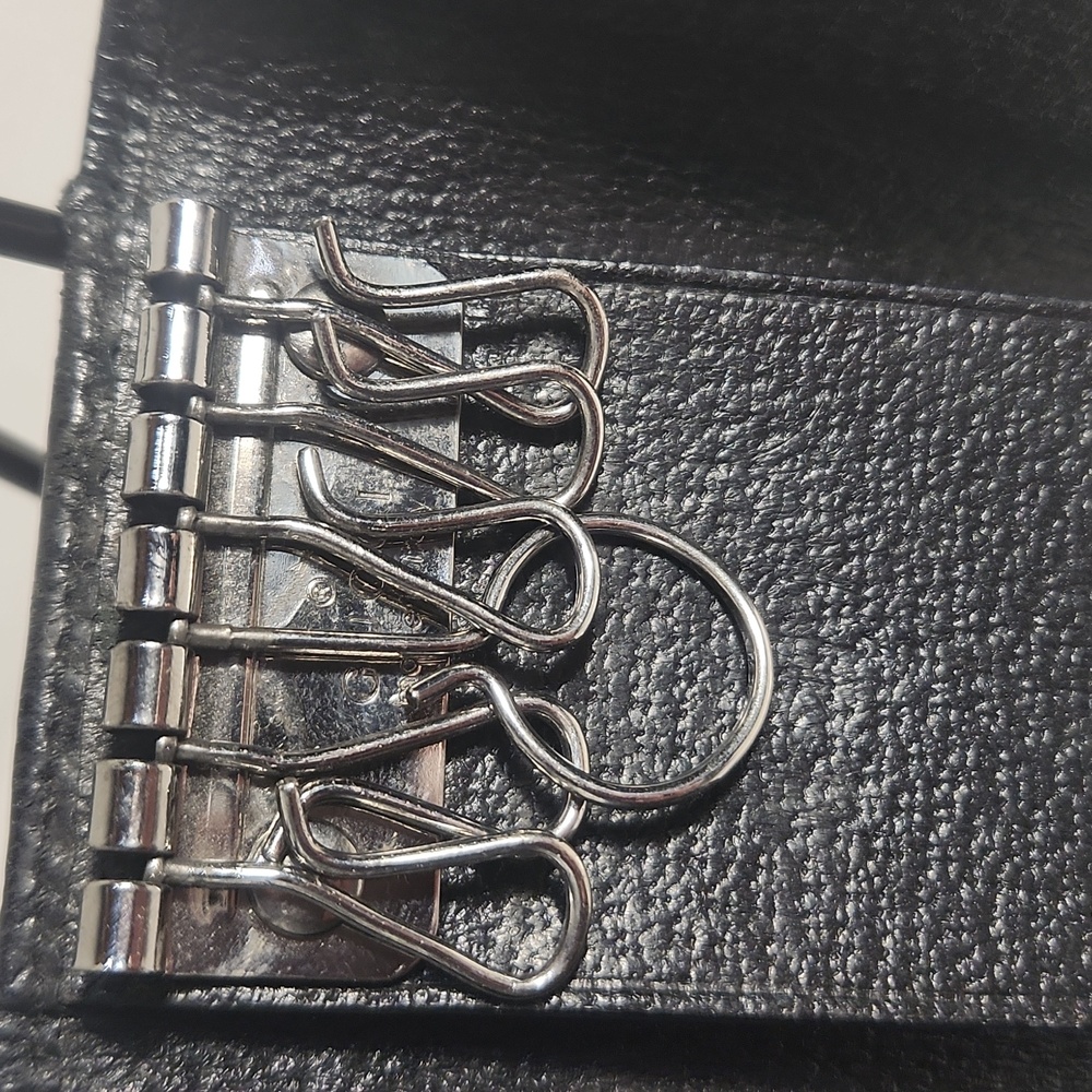 Gucci Key Case EUC - Picture 4 of 11